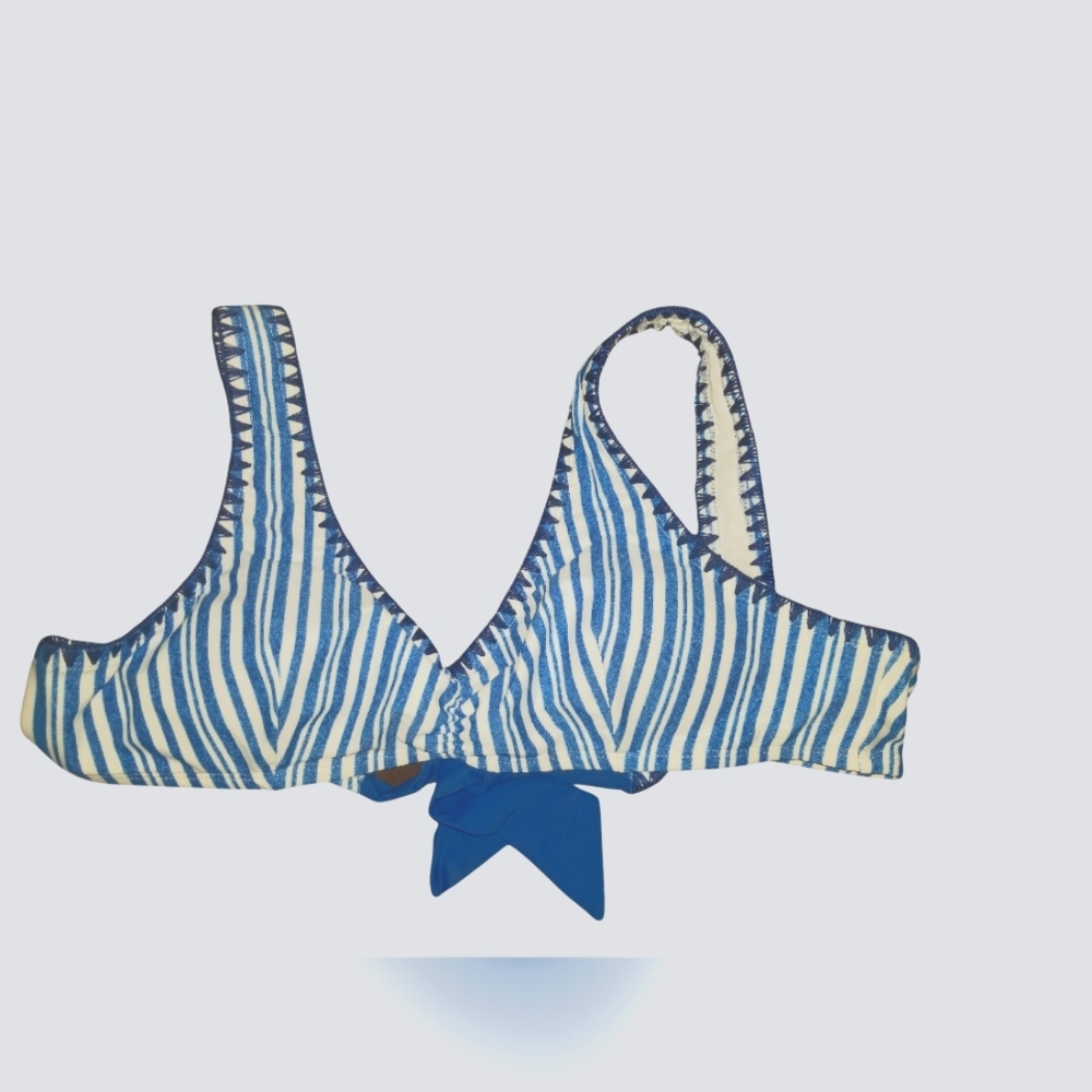 NWT No Boundaries Bikini Top - Tie Back - Blue and White - XL